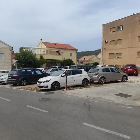 Apartment Filomena In The Center Komiža Exterior foto